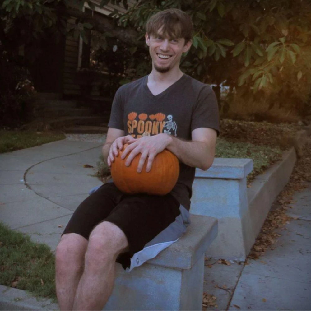 Spooky Season | V-Neck Tee