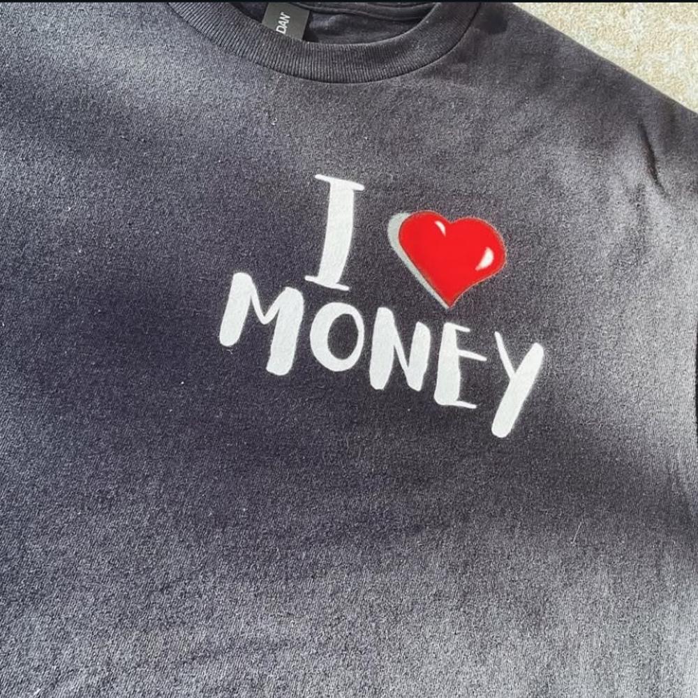 Teezy "I LOVE MONEY" Shirt!
