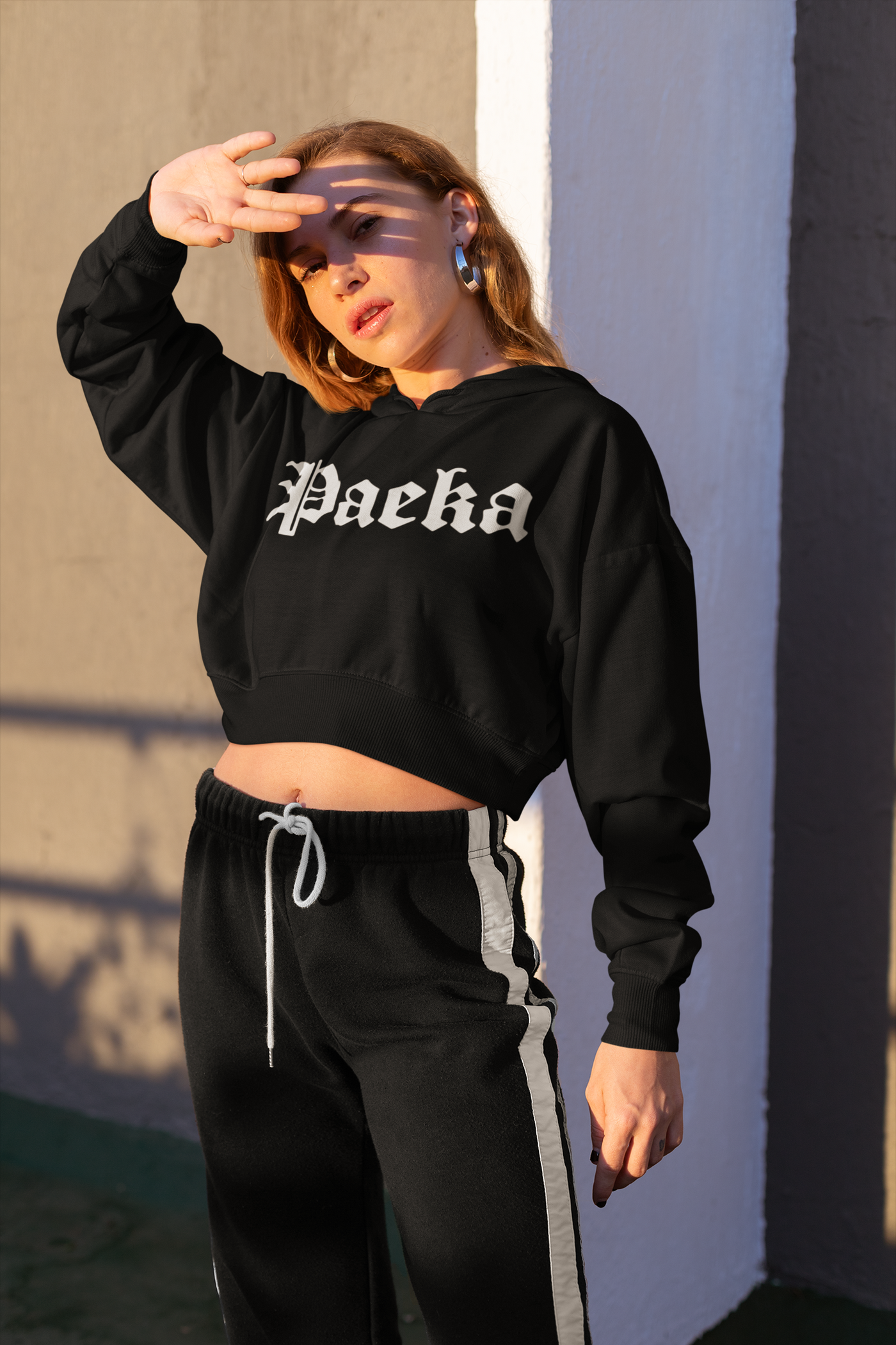 paeka crop hoodie